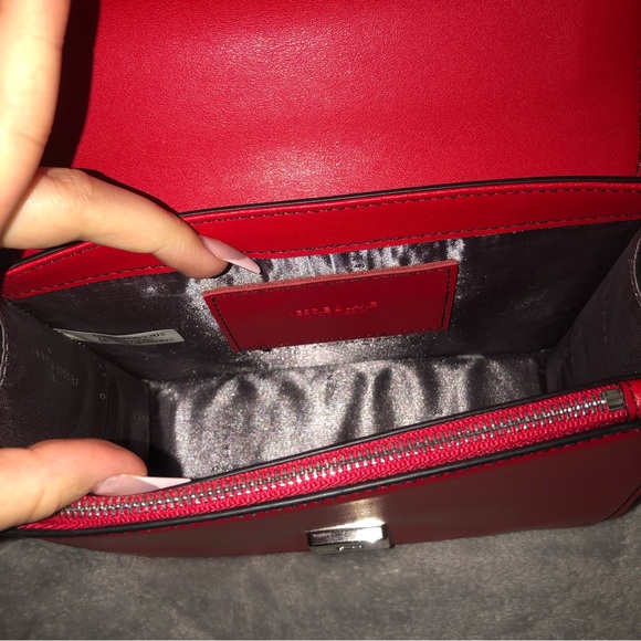 Red Jessie & Jane chic classic lather hand bag/ satchels - Picture 8 of 17